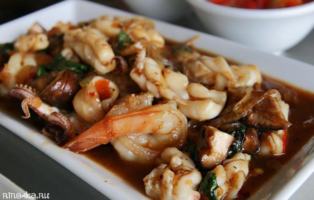 рецепты тайской кухни - говядина с базиликом