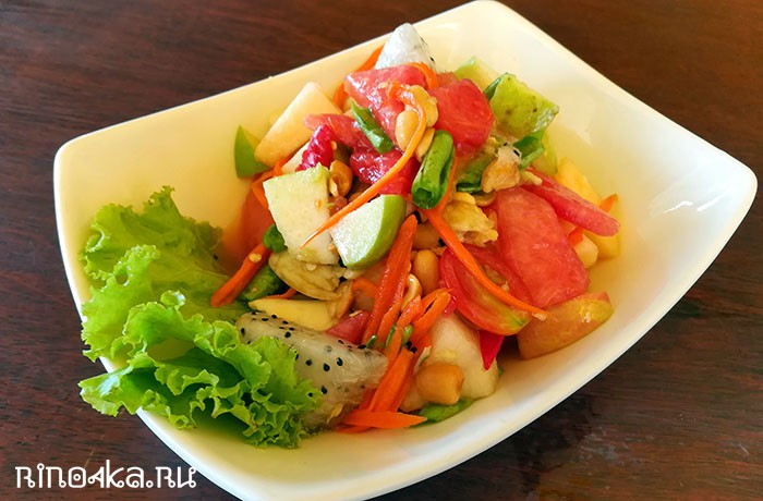 тайский острый салат
