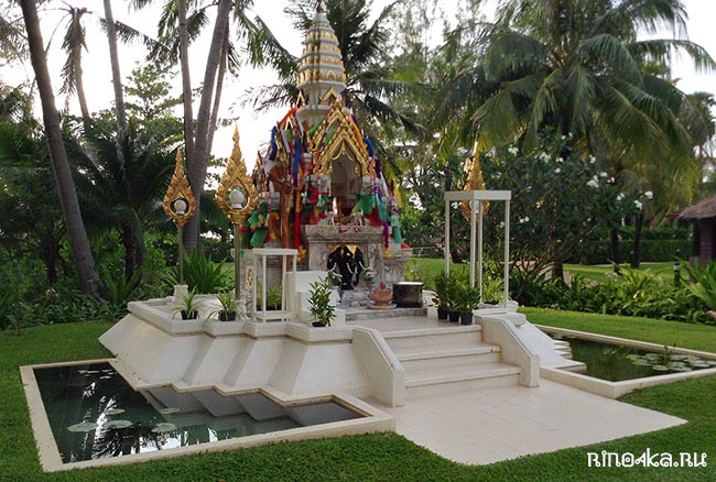 дом духов в Тайланде